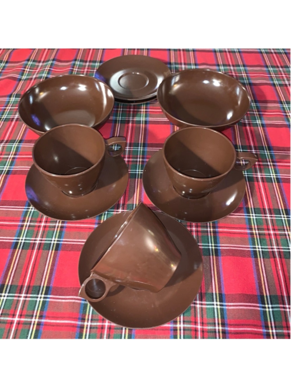 MELMAC Brown Melamine Dinnerware Set - 3 Cups, 5 Saucers, 2 Bowls
